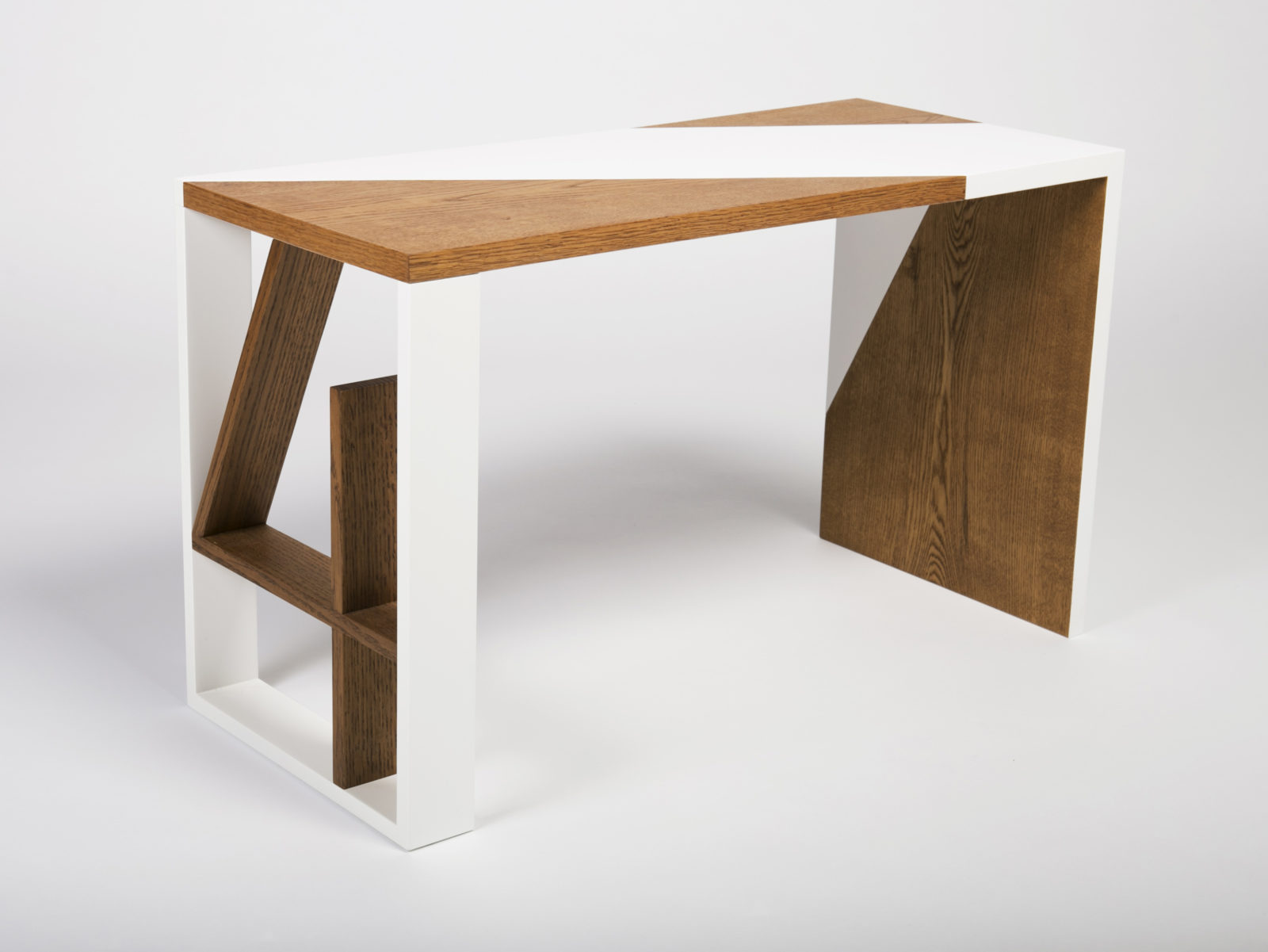 Oak and lacquered desk