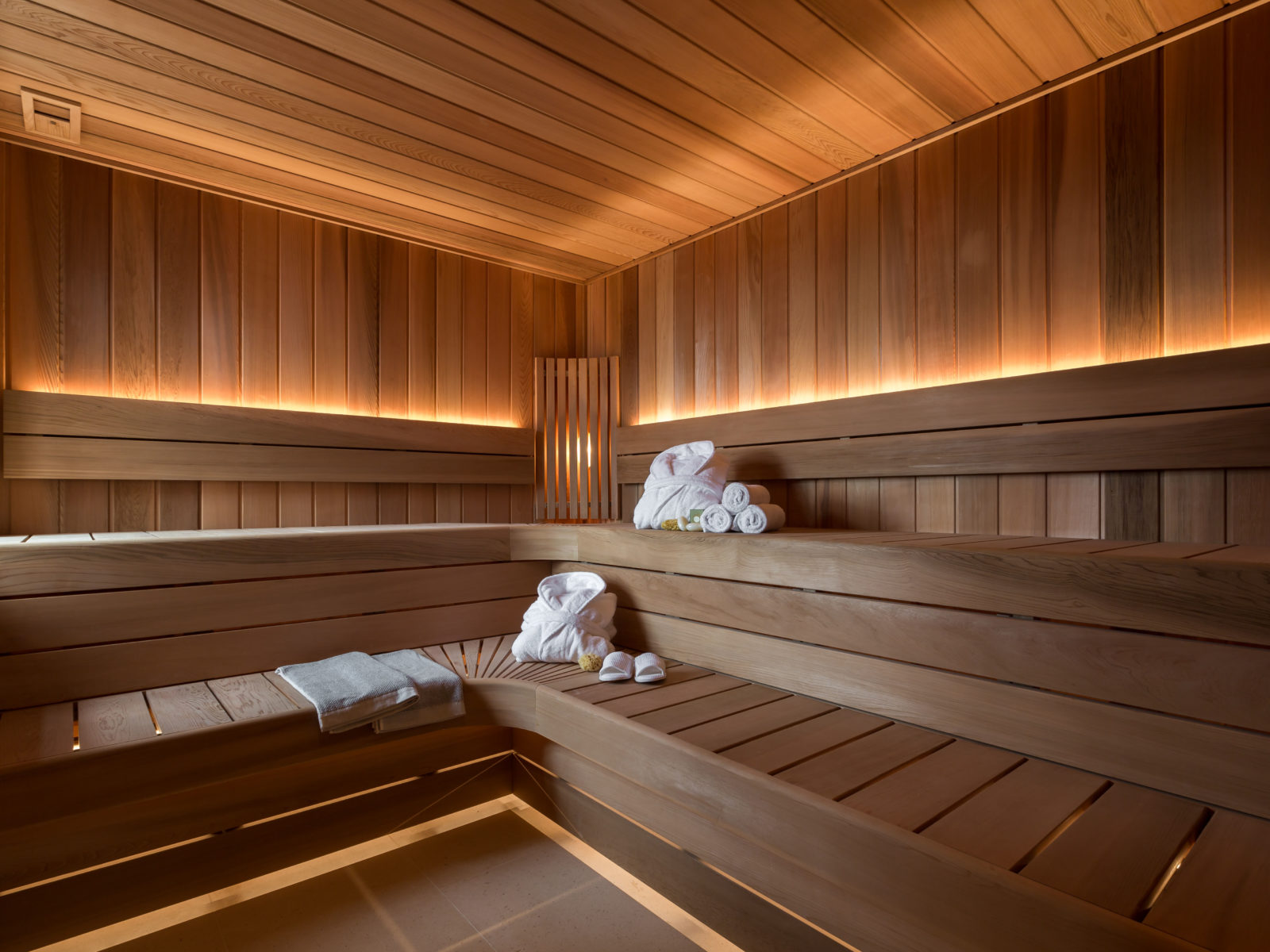 Master spa sauna